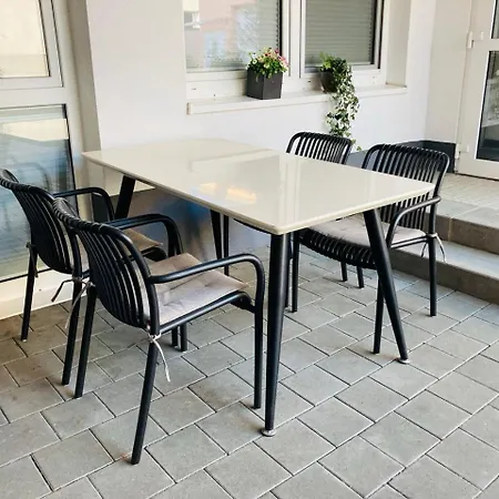 & Monteurunterkunft 