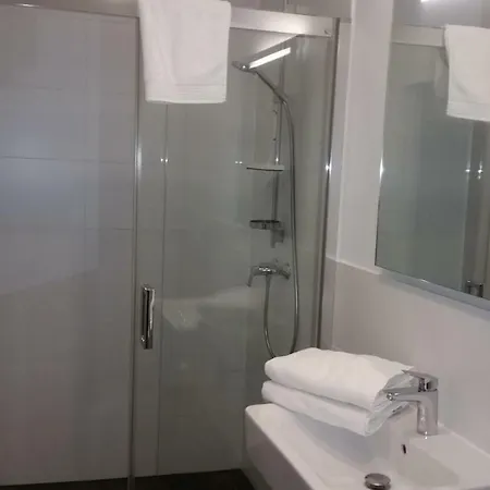 & Monteurunterkunft 